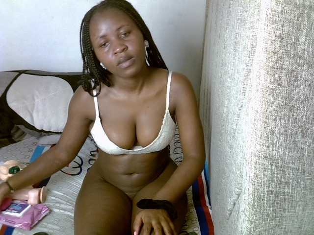 Magizitah live cam on BongaCams