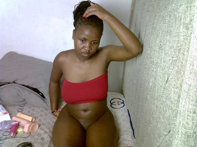 Magizitah live cam on BongaCams