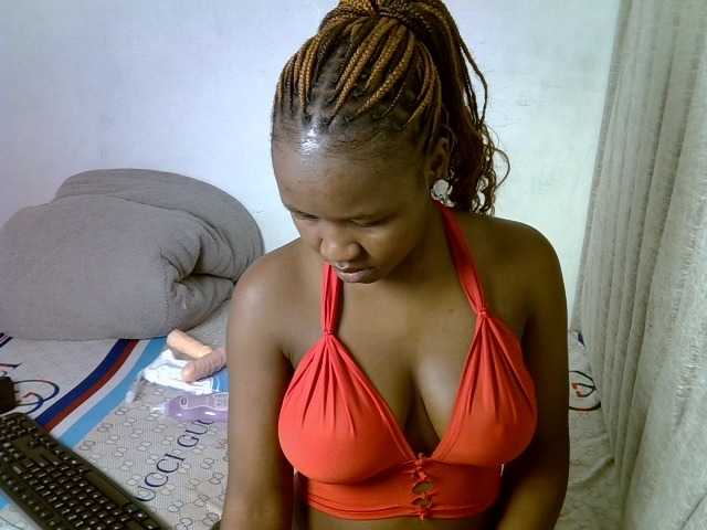 Magizitah live cam on BongaCams