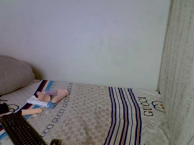 Magizitah live cam on BongaCams