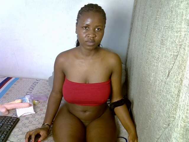 Magizitah live cam on BongaCams