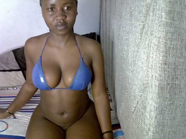 Magizitah live cam on BongaCams