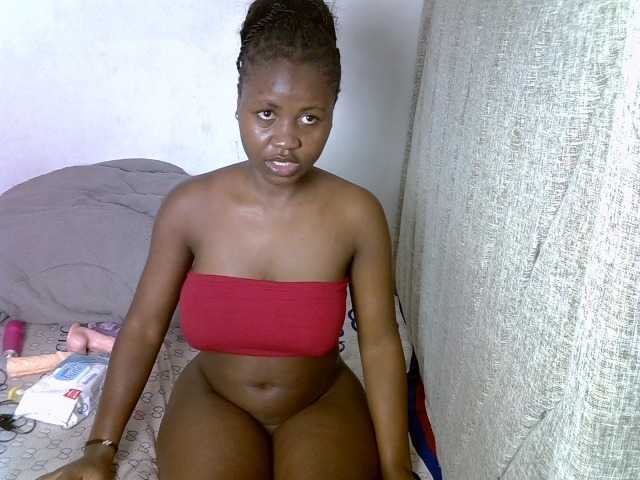 Magizitah live cam on BongaCams