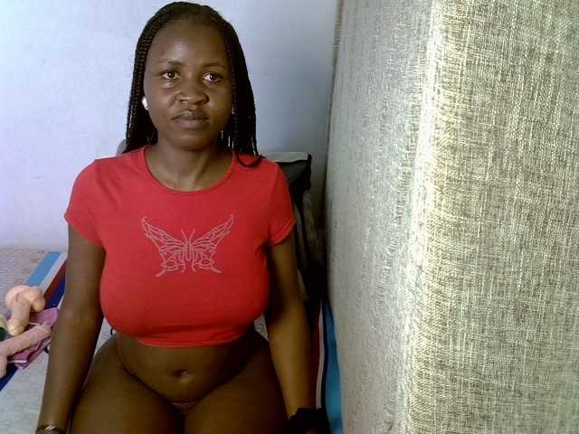 Magizitah live cam on BongaCams