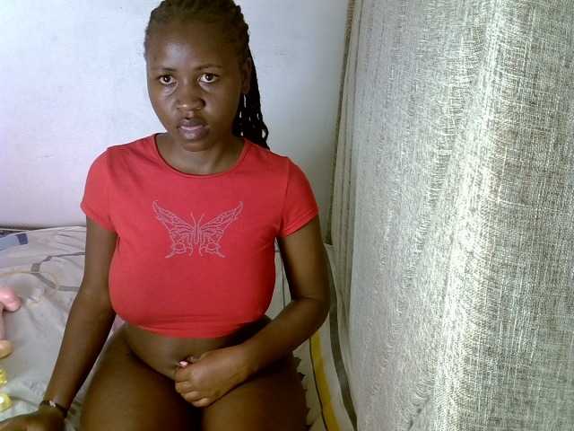 Magizitah live cam on BongaCams