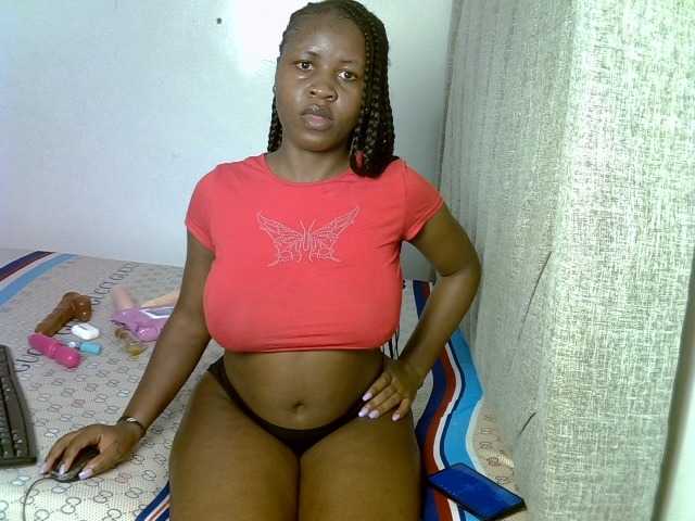 Magizitah live cam on BongaCams