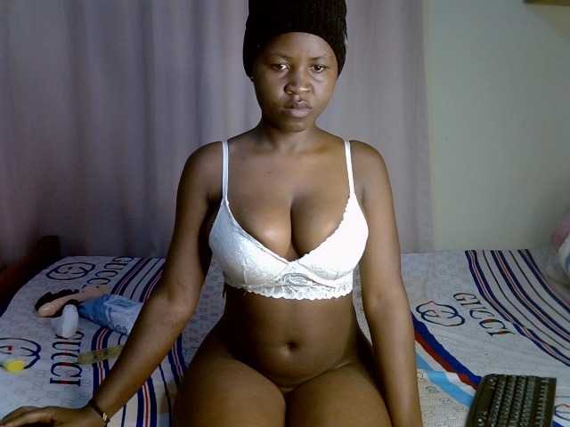 Magizitah's BongaCams show and profile