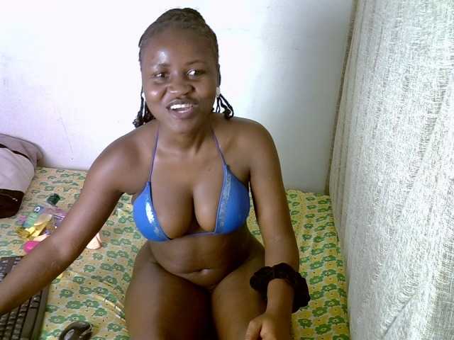 Magizitah live cam on BongaCams