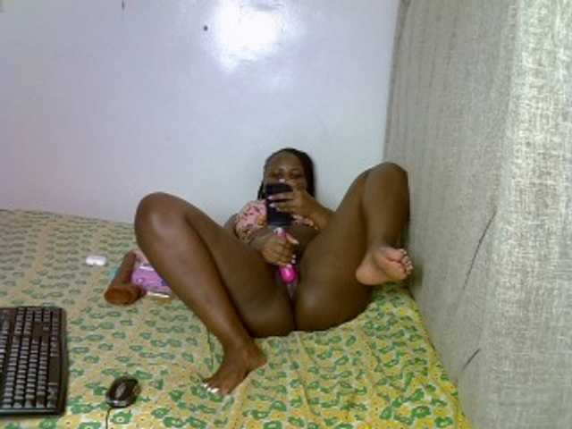 Magizitah live cam on BongaCams
