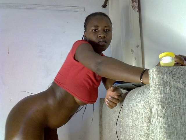 Magizitah live cam on BongaCams
