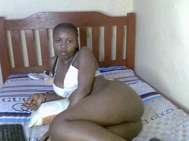Magizitah live cam on BongaCams