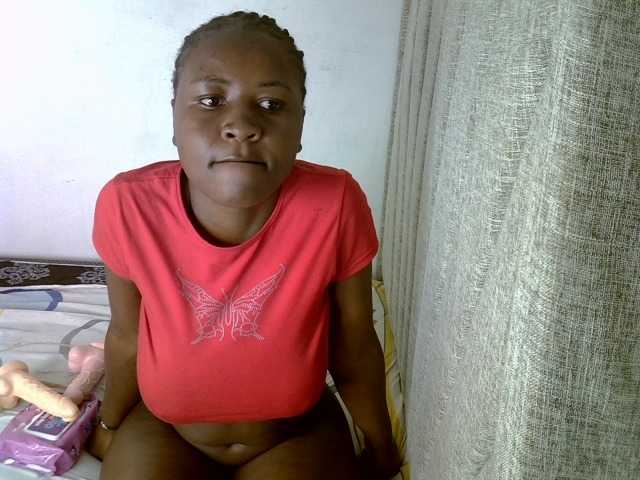 Magizitah live cam on BongaCams