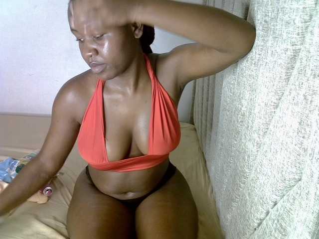 Magizitah live cam on BongaCams