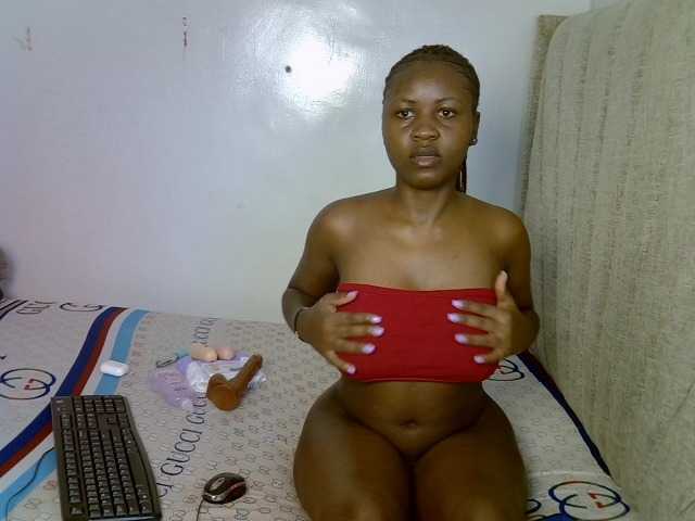 Magizitah live cam on BongaCams
