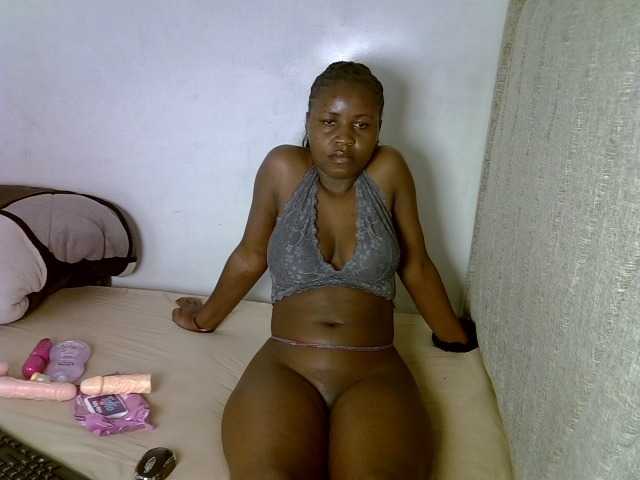 Magizitah live cam on BongaCams