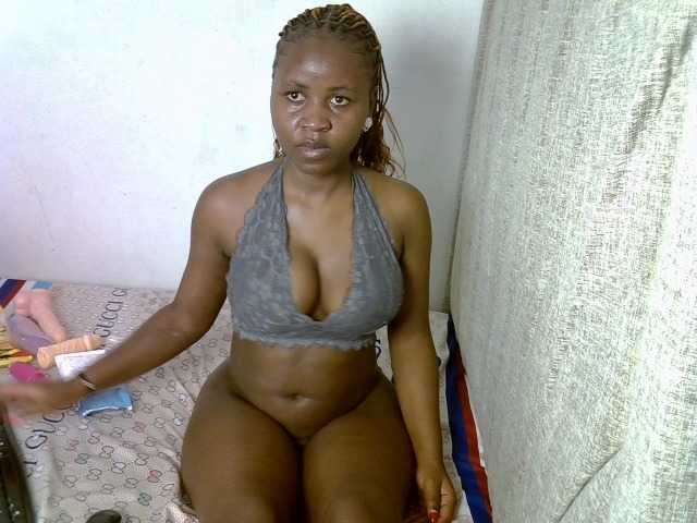 Magizitah live cam on BongaCams