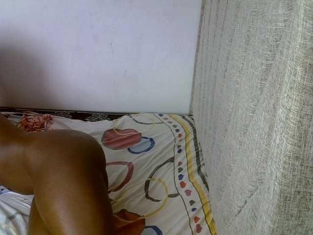 Magizitah live cam on BongaCams