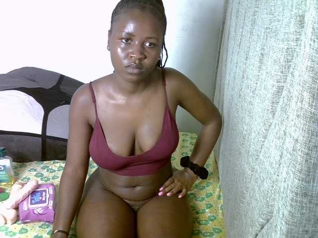 Magizitah live cam on BongaCams