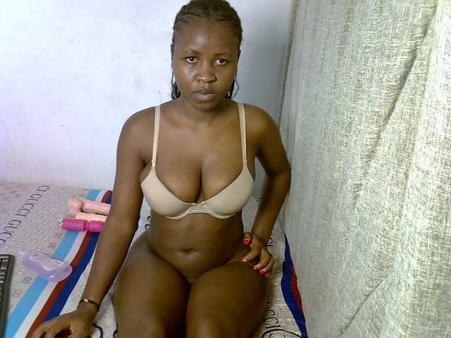 Magizitah live cam on BongaCams