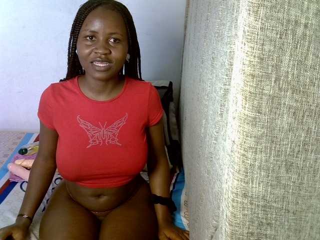 Magizitah live cam on BongaCams