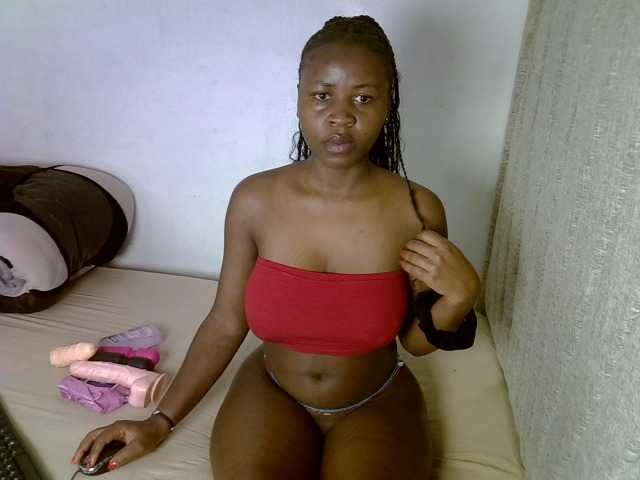 Magizitah live cam on BongaCams