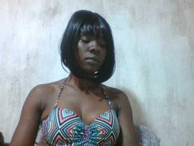 sweet-aaliya live cam on BongaCams