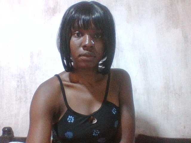 sweet-aaliya live cam on BongaCams