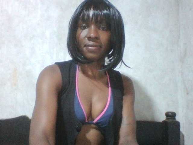 sweet-aaliya live cam on BongaCams