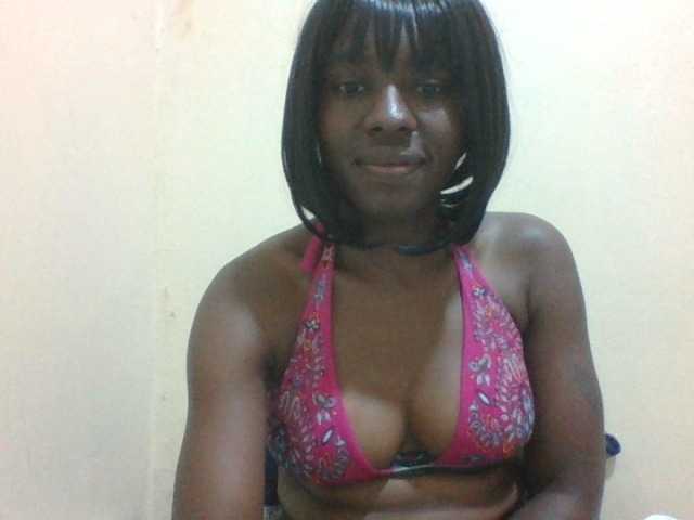 sweet-aaliya live cam on BongaCams