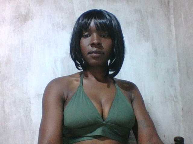 sweet-aaliya live cam on BongaCams