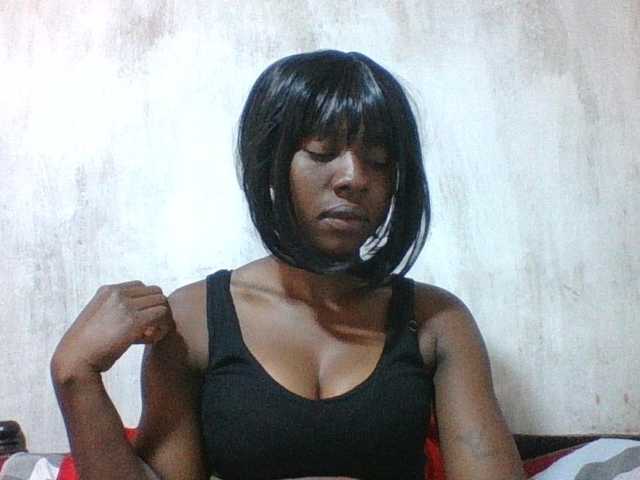 sweet-aaliya live cam on BongaCams