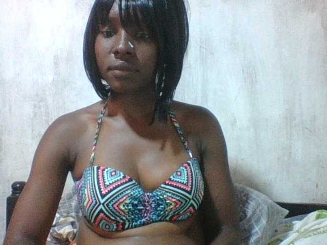 sweet-aaliya live cam on BongaCams