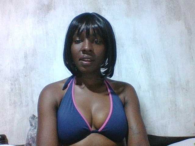 sweet-aaliya — live female cam