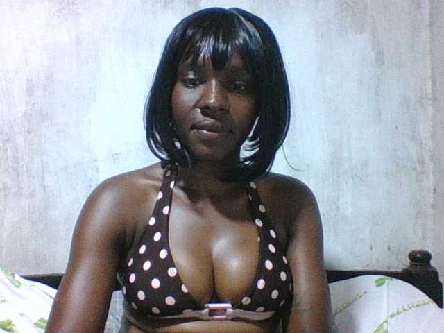 sweet-aaliya live cam on BongaCams