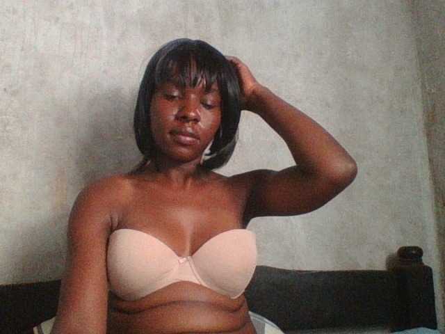 sweet-aaliya live cam on BongaCams