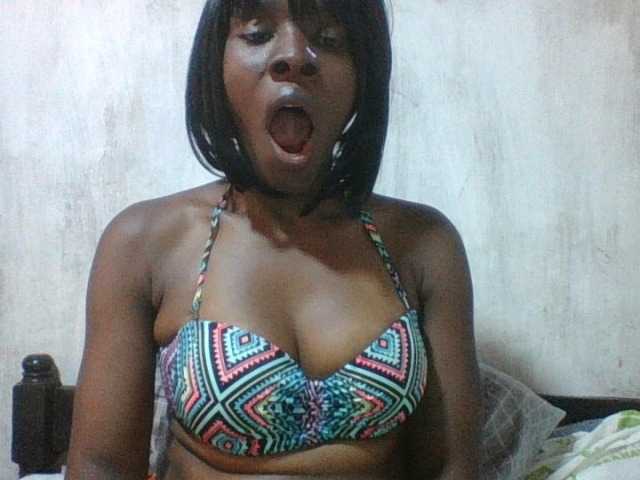 sweet-aaliya live cam on BongaCams
