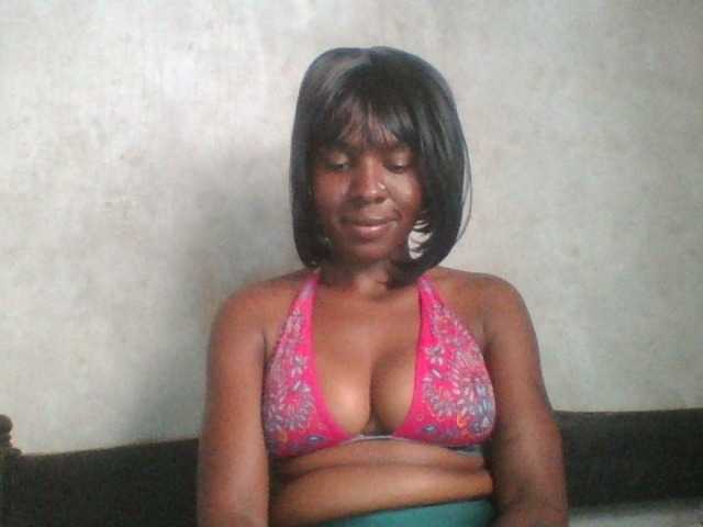 sweet-aaliya live cam on BongaCams