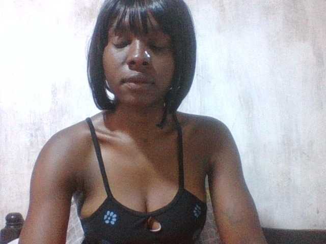 sweet-aaliya live cam on BongaCams
