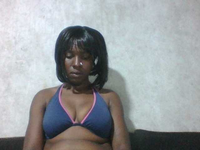 sweet-aaliya live cam on BongaCams