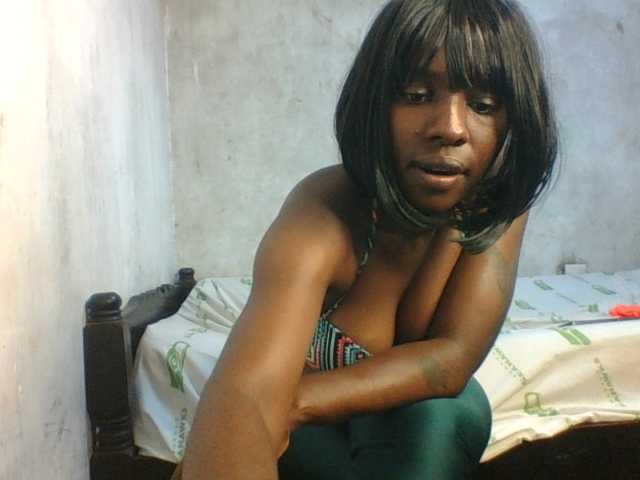 sweet-aaliya live cam on BongaCams