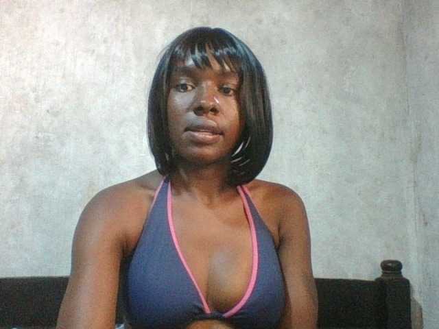 sweet-aaliya live cam on BongaCams