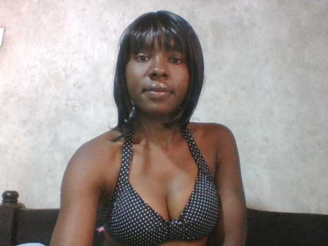 sweet-aaliya live cam on BongaCams