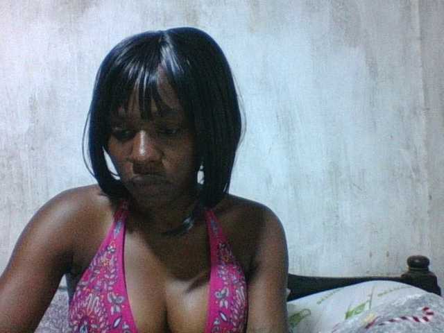 sweet-aaliya live cam on BongaCams