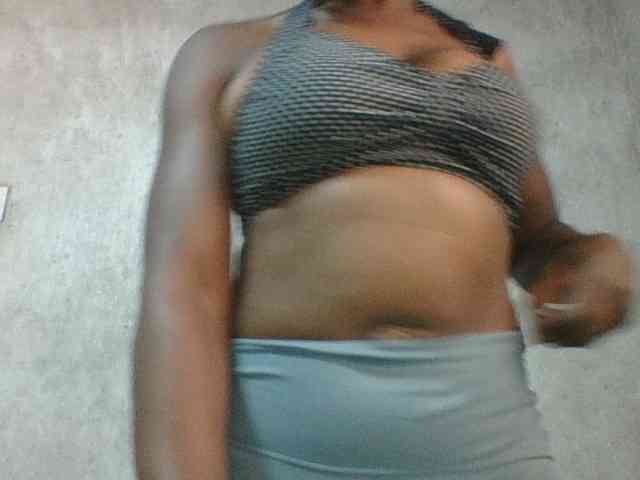 sweet-aaliya webcam