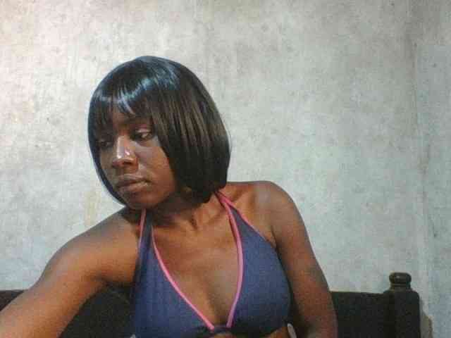 sweet-aaliya webcam