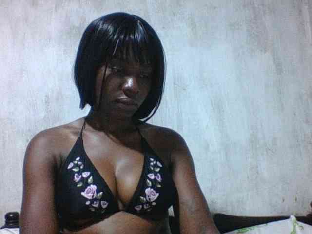 sweet-aaliya webcam