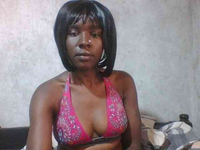 sweet-aaliya webcam