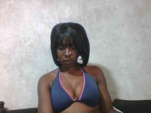 sweet-aaliya webcam