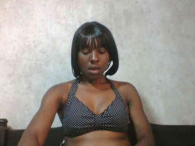 sweet-aaliya webcam