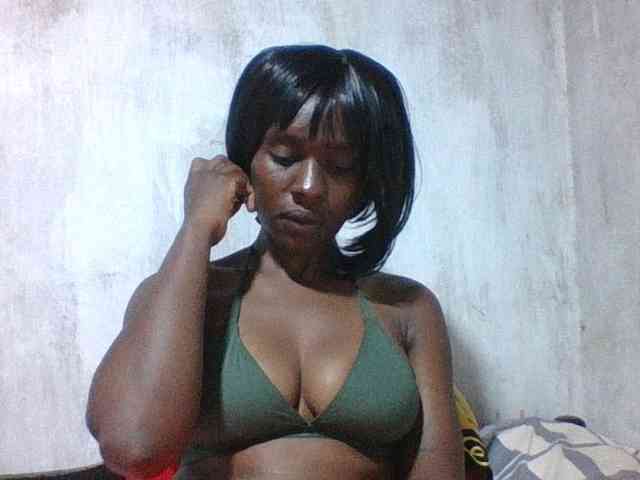 sweet-aaliya webcam